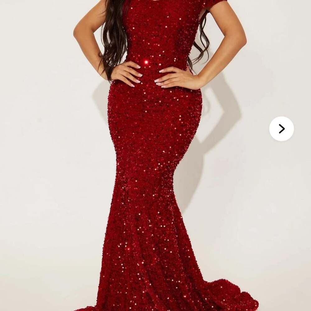 Fashion Nova Alora Sequin Maxi Gown Size XS Red